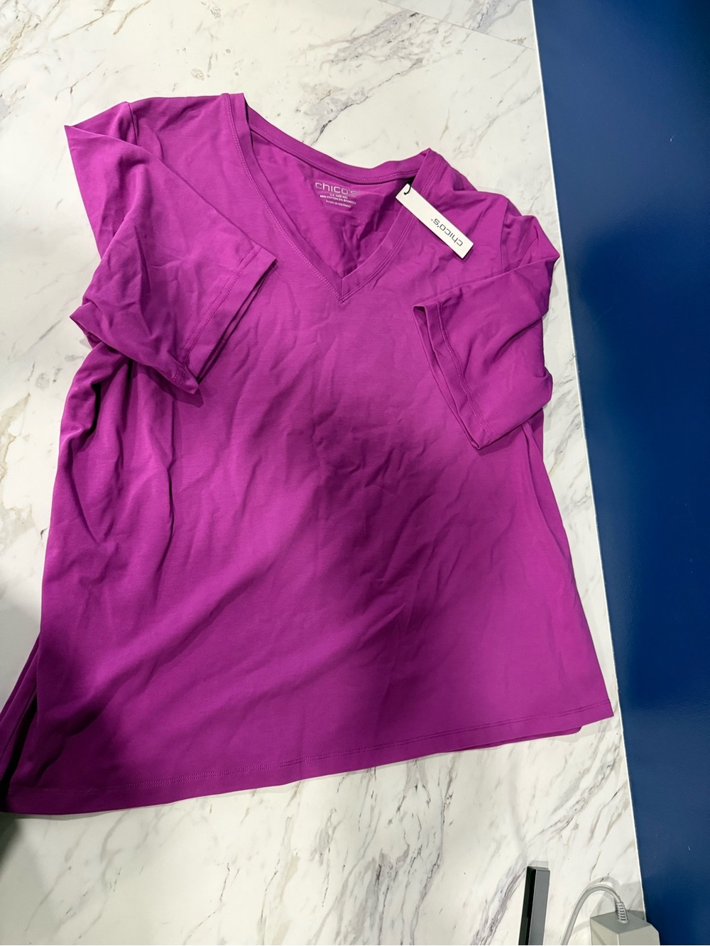 Chico's Short Sleeve V-Neck Top in Bright Magenta